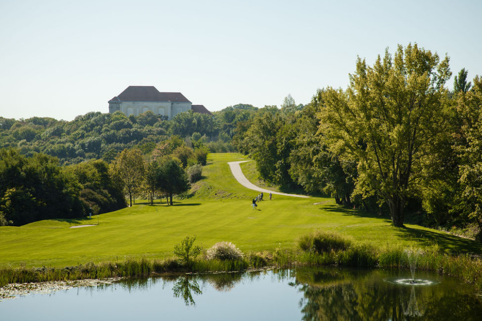 Continental Citygolf Club / GALLERY